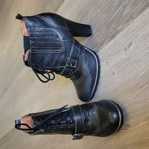 SOFFT Lace up Leather Ankle boot